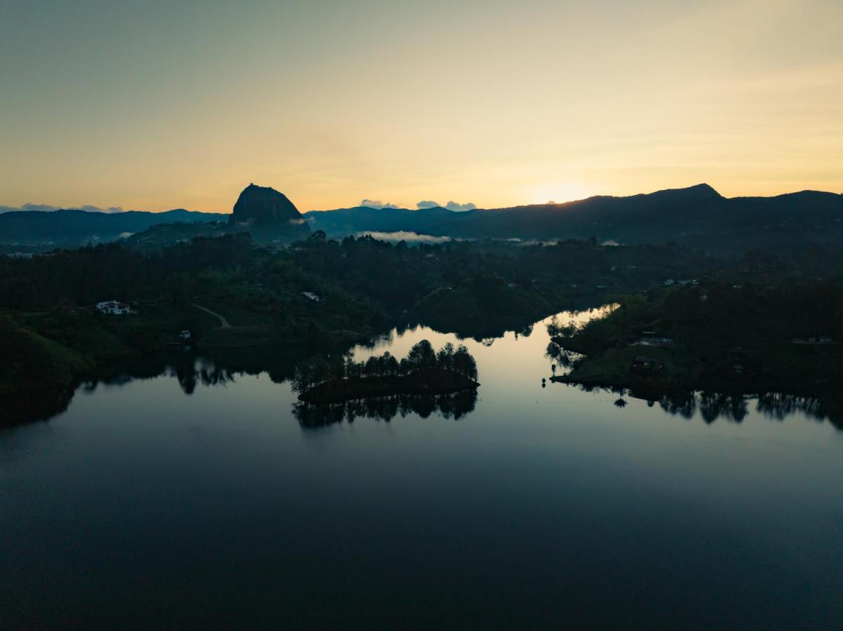 The Boato Hotel غواتابيه المظهر الخارجي الصورة Aerial view of Lake Moogerah