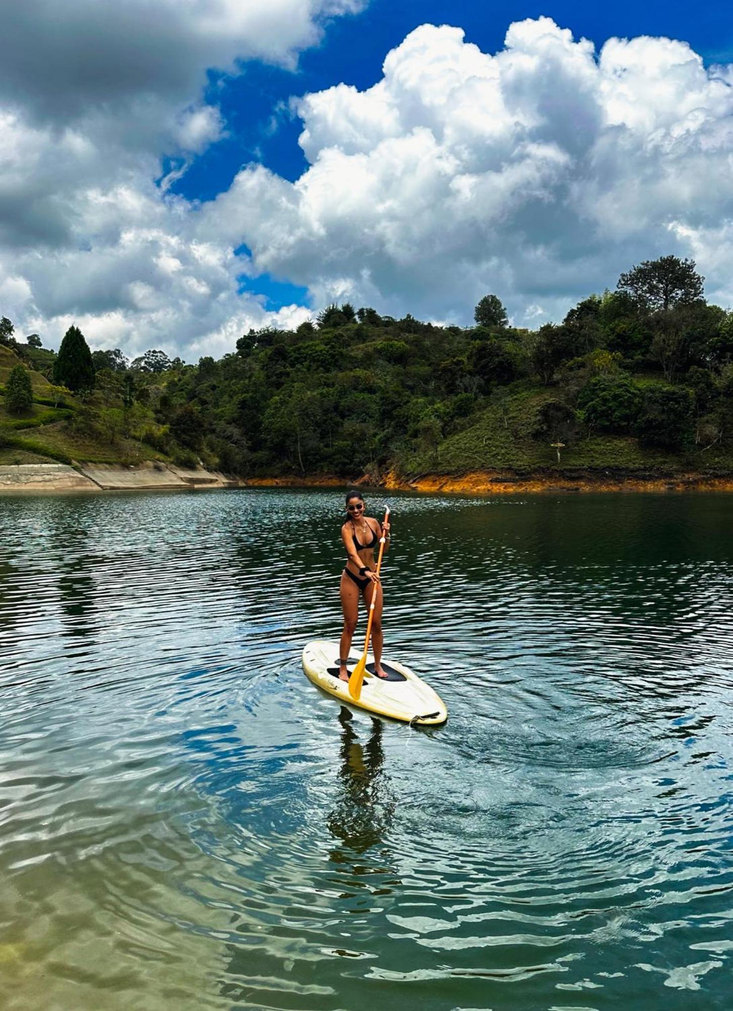 The Boato Hotel غواتابيه المظهر الخارجي الصورة Stand Up Paddle Boarding at the dam
