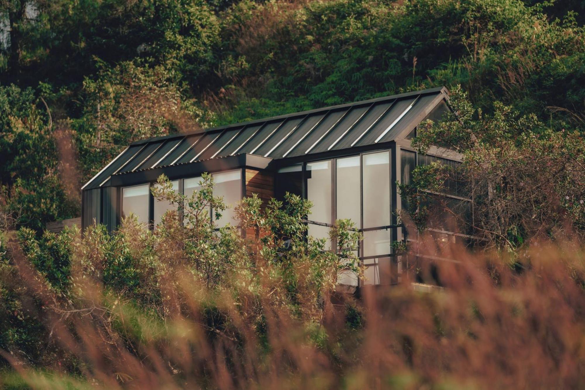 The Boato Hotel غواتابيه المظهر الخارجي الصورة The station in 2019